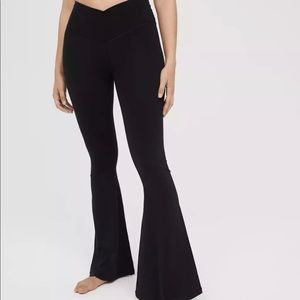 aerie (offline) crossover super flare leggings